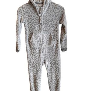 Cat &Jack Leopard Blanket Zip Up Onsie Pajama’s Girls Size 7/8.